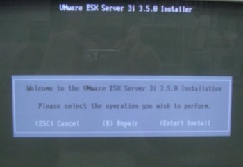 VMwareESXĩCXg[̊Jn̗lq